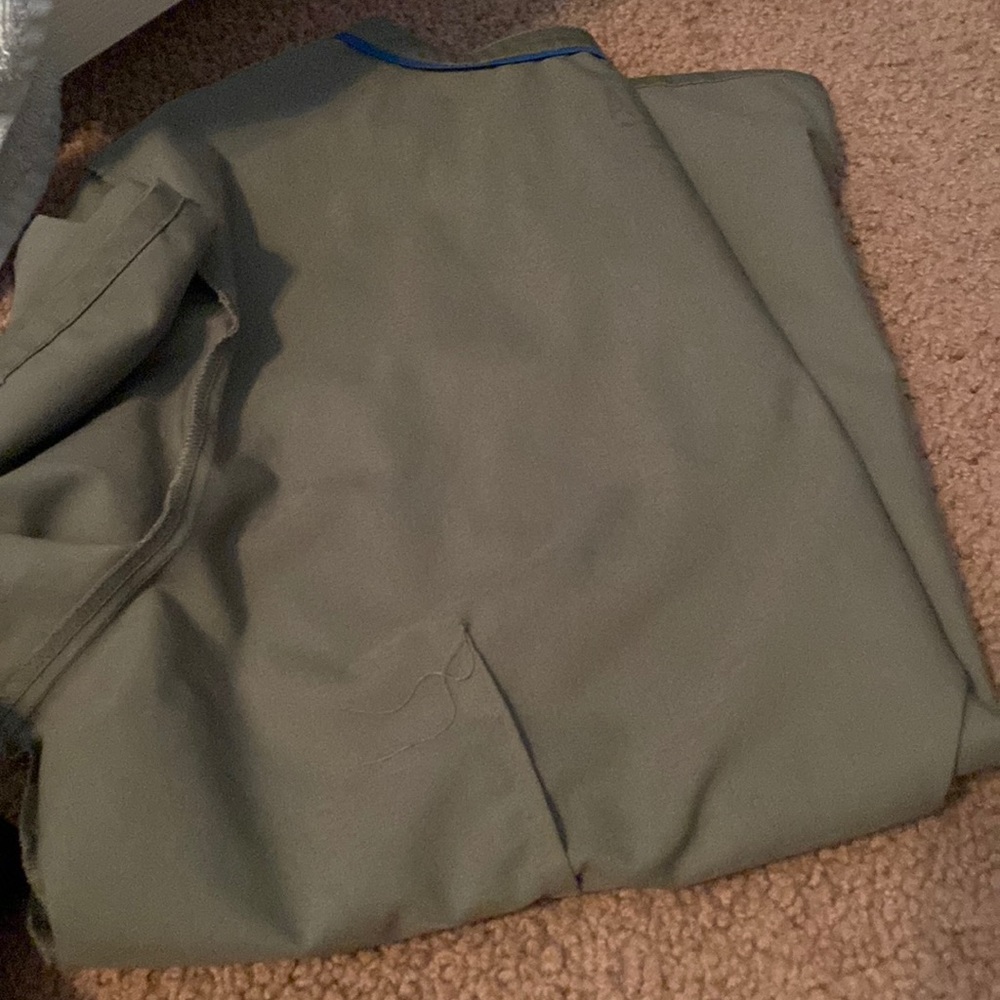 Scrub Top size L